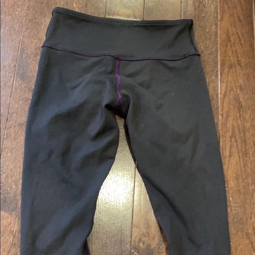 Lululemon wonderunder purple and black pants 4 - Picture 15 of 16